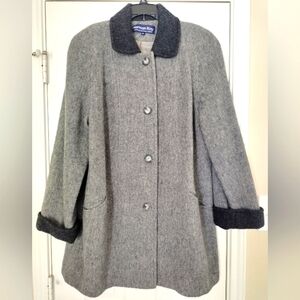 Herman Kay 80% Wool blend Coat Two Tone Gray Black Lined Pockets Size 10 EUC